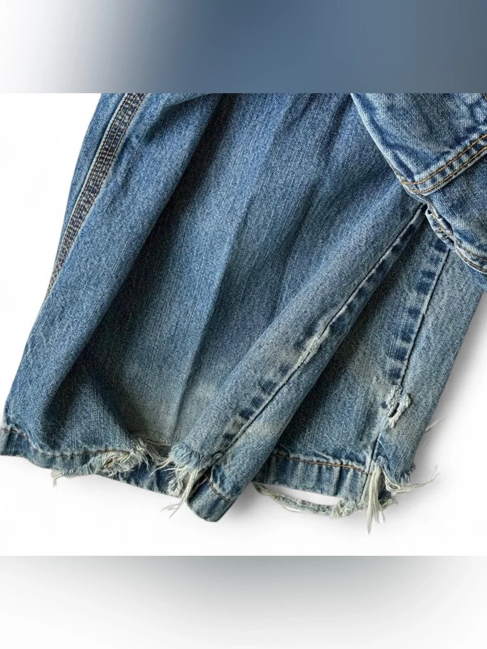 Vintage 90s Levi Strauss Signature Retro Light Blue Denim Distressed Jeans 32x30